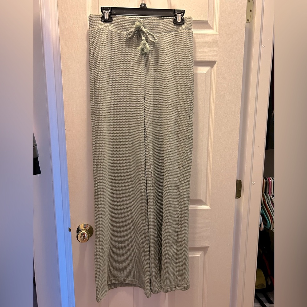 Crop top and pants set